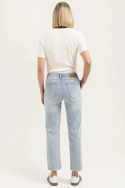 Florez bond straight jeans