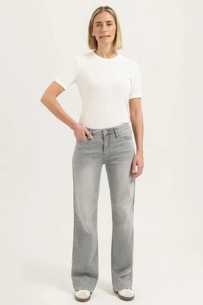 Florez sophie straight jeans