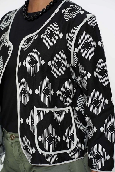 Geisha 55127-20 vest jasje print