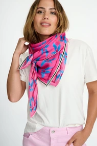 POM Amsterdam sp7175 shawl origami flower